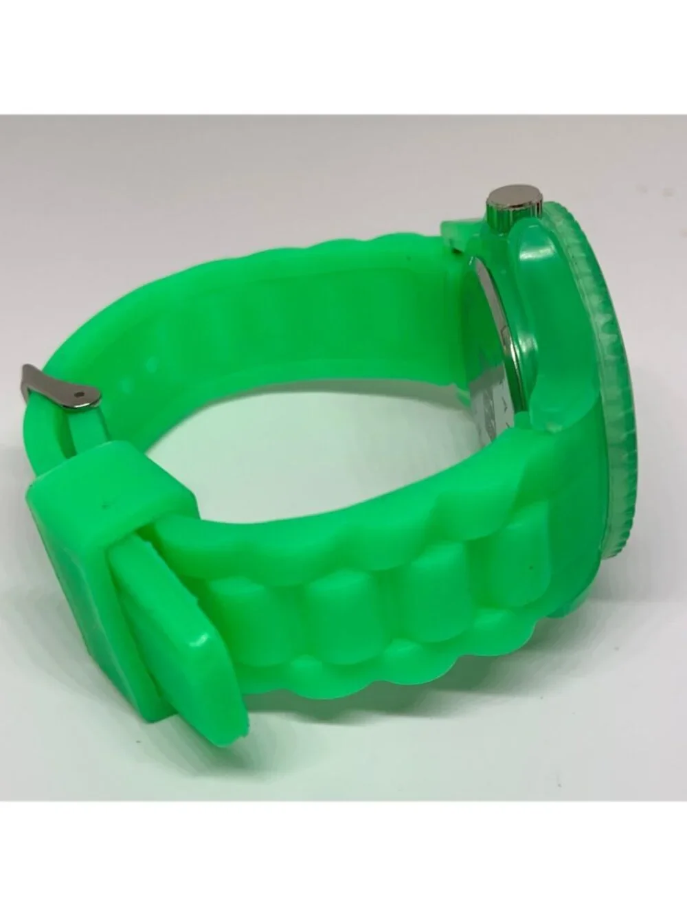 Brothers Quartz analog watch 43mm rotating bezel green silicone band running